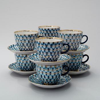 KAFFESERVIS, 17 delar, porslin, "Blue net", Lomonosov, Sovjet, 1980-tal.