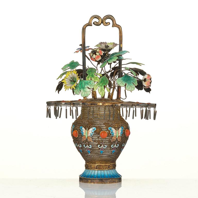 A fine enamelled gilt silver flower basket, late Qing dynasty.