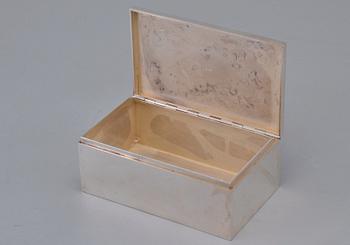 A CIGAR BOX, 84 silver, enamel. Marked HP St Petersburg 1880-90. Weight 517 g.