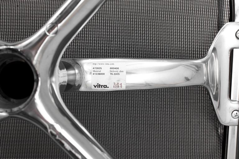 STOL, EA 107, Aluminium Group, Charles & Ray Eames, Vitra, 1900/2000-tal.