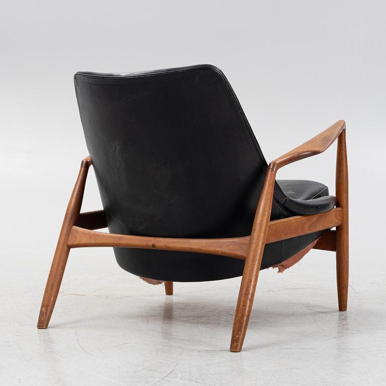 Ib Kofod Larsen, a 'Sälen' (Seal) armchair, Olof Perssons Fåtöljindustri (OPE), Jönköping, Sweden 1950-60s.