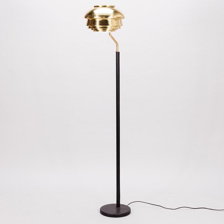ALVAR AALTO, a 'A808' floor lamp for Valaistustyö.