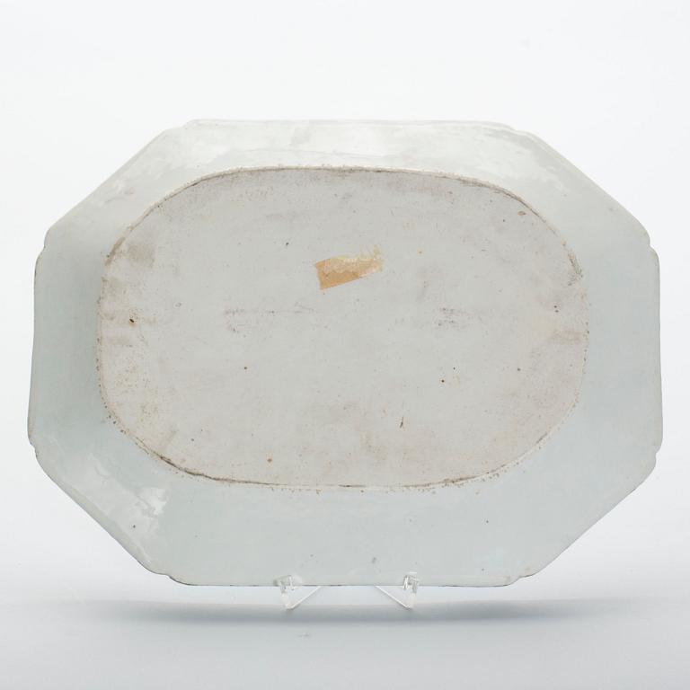 STEKFAT, porslin, Kina, Qianlong(1736-1795).
