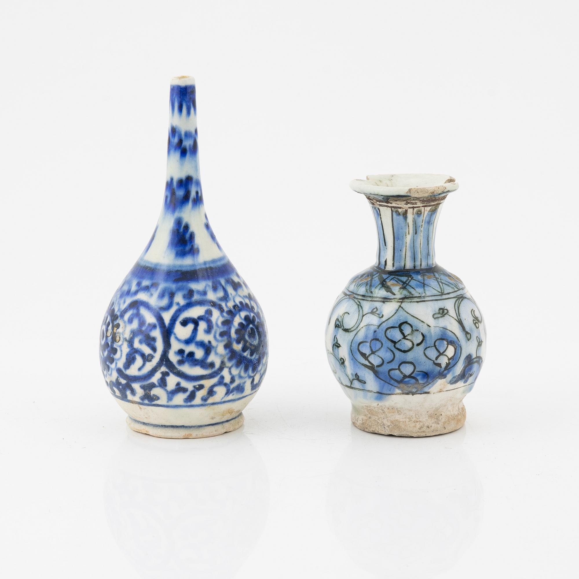 A set of two Persian (Iranian) Vases, 19th/20th century.