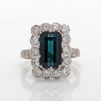 Ring, 14K white gold, tourmaline and brilliant-cut diamonds.