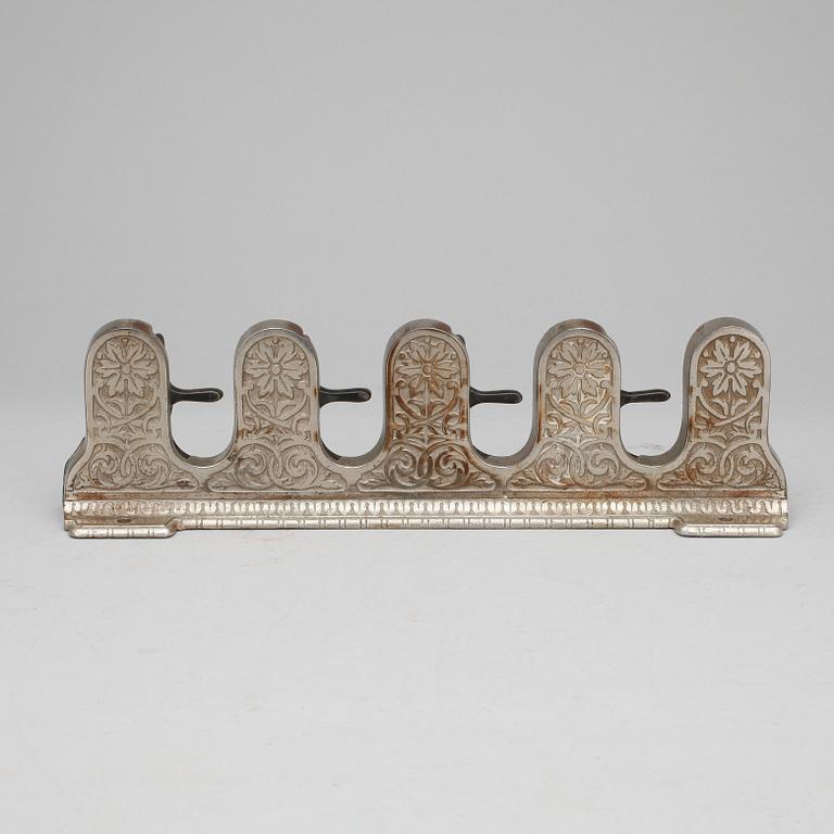 PARAPLYSTÄLL, metall, jugend, omkring 1900.