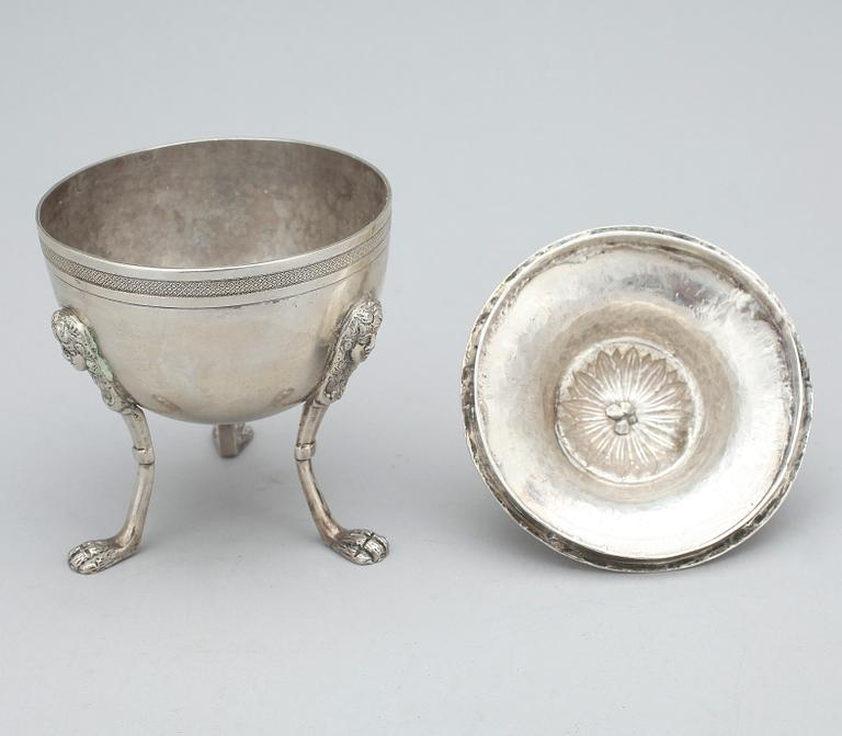 SOCKERSKÅL, silver, empire, England, 1800-talets mitt. Vikt ca 271 g.