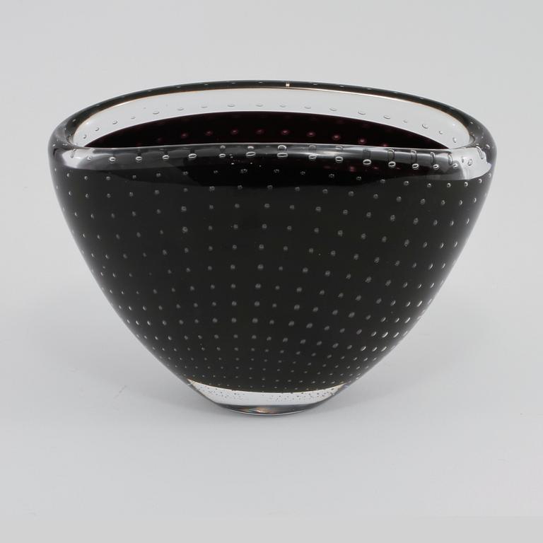 VAS, glas, Vicke Lindstrand, Kosta, 1900-talets andra hälft.