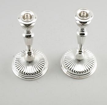 LJUSSTAKAR, 1 par, silver, Finland, 1900-talets första hälft.