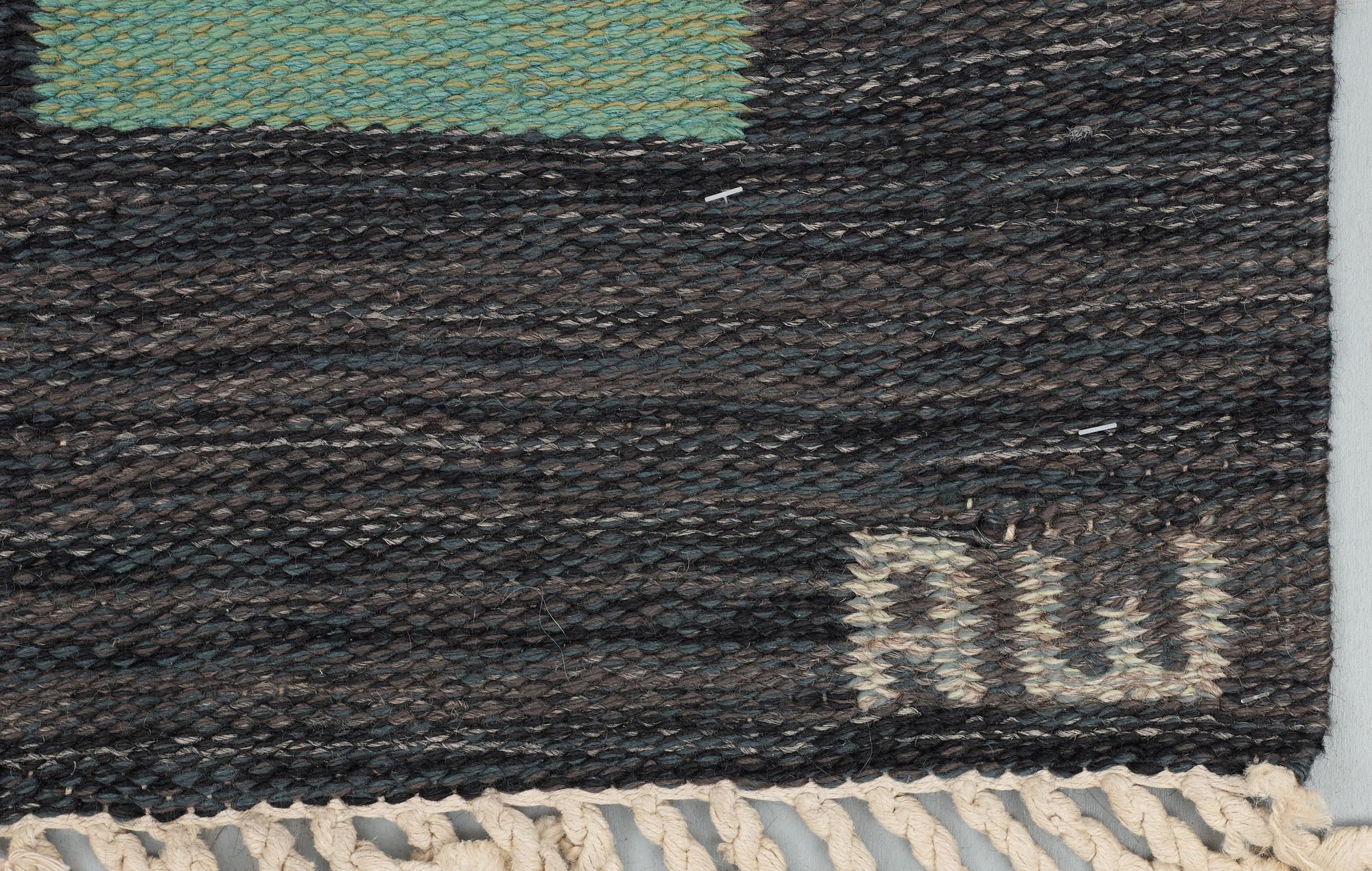 RUG. Rölakan (flat weave). Signed AW. Sweden mid 20th century.