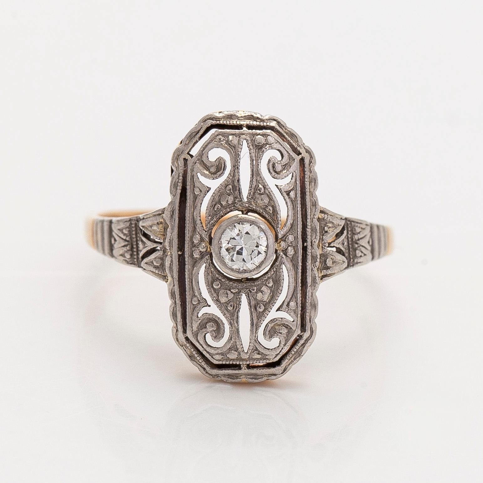 Ring, brilliant-cut diamond, 14K gold.