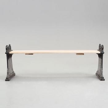 Folke Bensow, A Swedish Grace cast iron bench "Parkbänk Nr 1", Näfveqvarns Bruk.