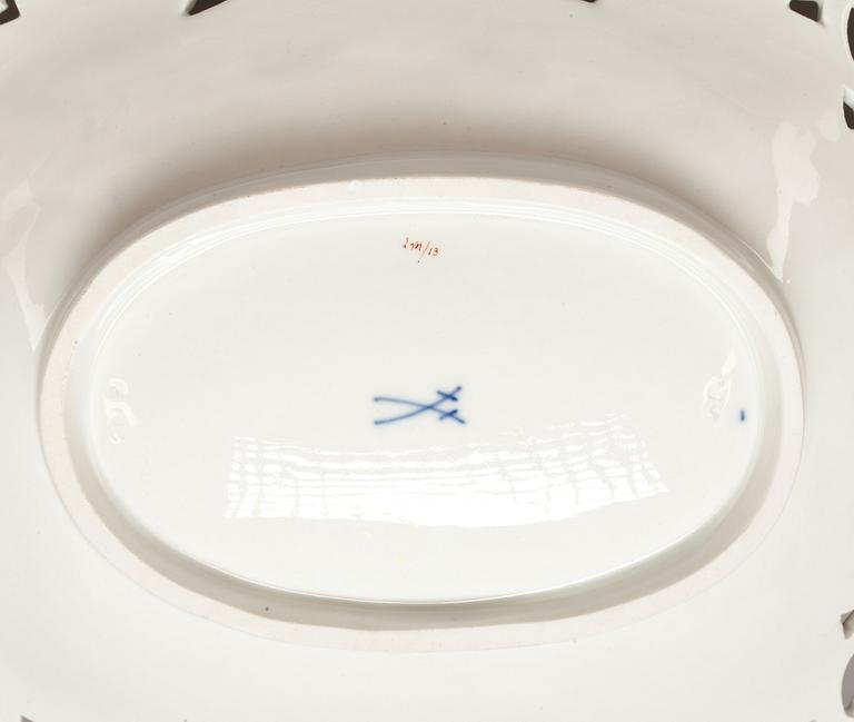 SKÅLFAT, porslin. Meissen.