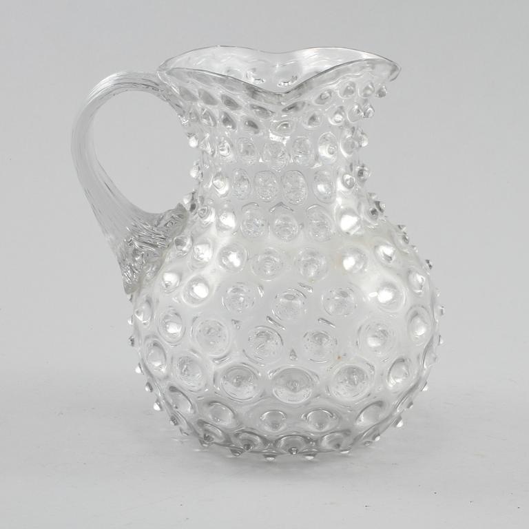 TILLBRINGARE, glas, s.k. Hobnail pitcher, 1900-talets början.