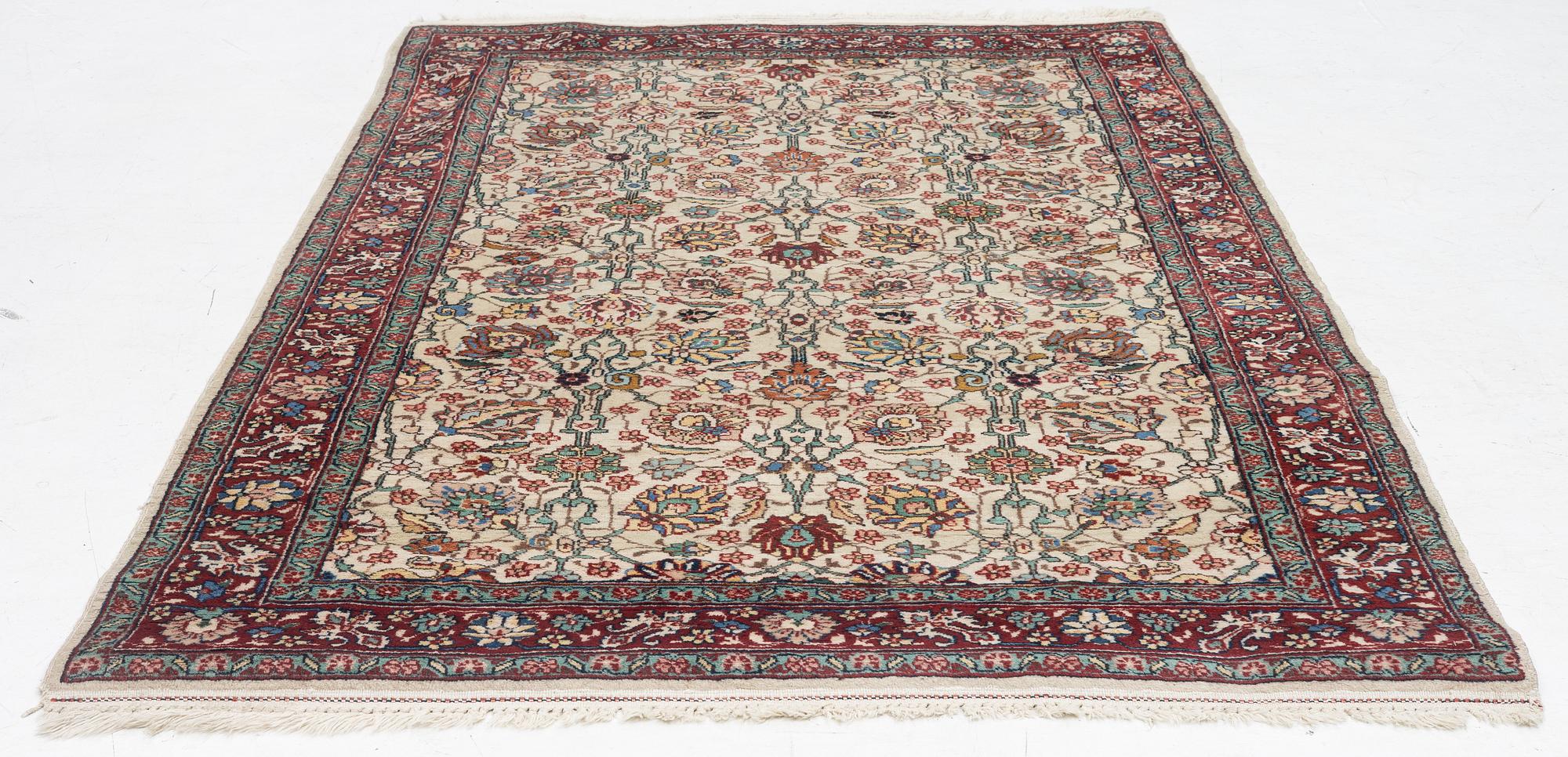 Carpet, oriental, approx. 236 x 150 cm.