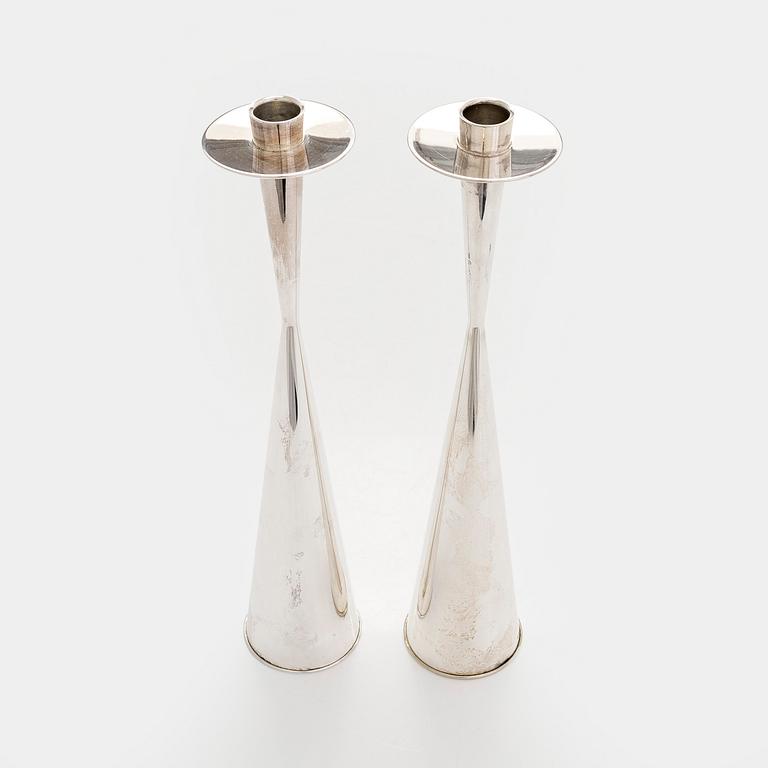 Tapio Wirkkala, A pair of silver candlesticks, TW 189, Kultakeskus, Hämeenlinna 1960.