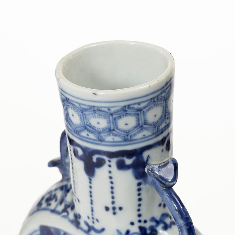 Pilgrimskrus, porslin, Kina, Qingdynastin, 1800-tal.