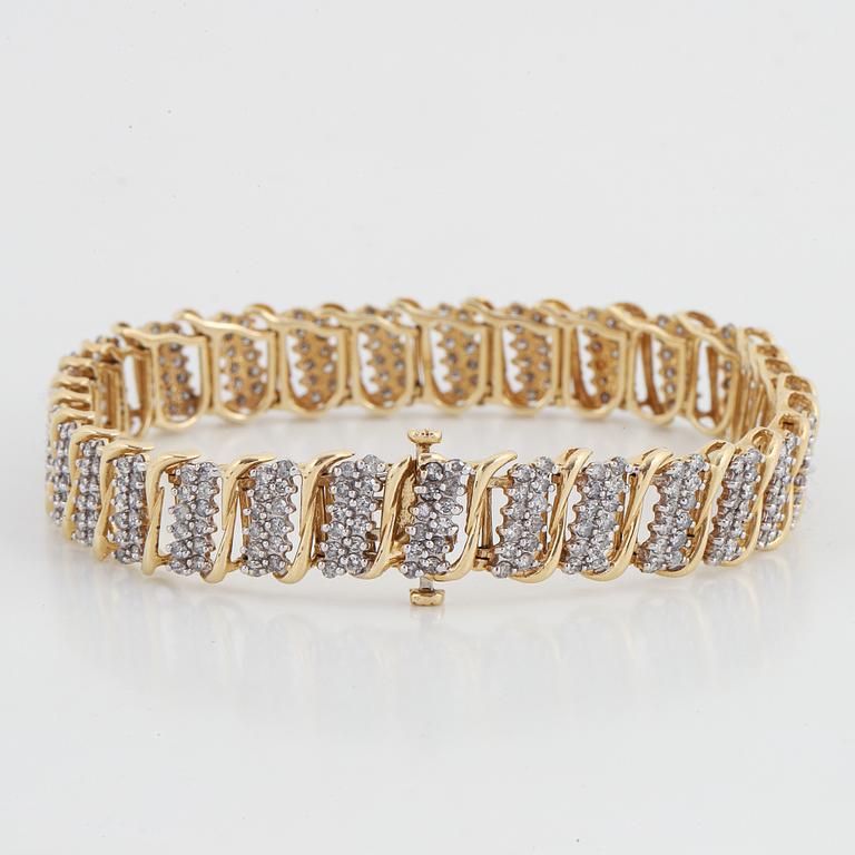 Gold and eight-cut diamond bracelet.