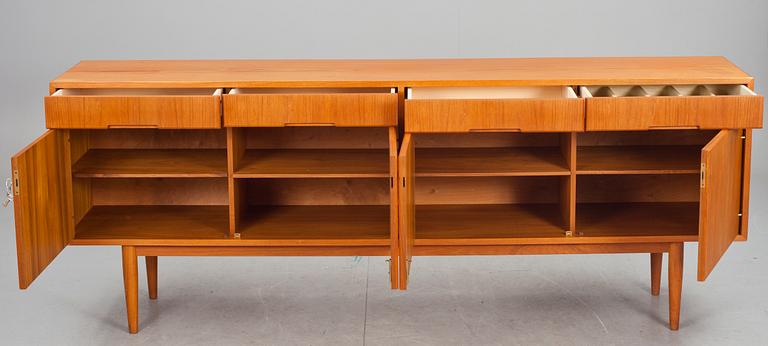 SIDEBOARD, 1960-tal.