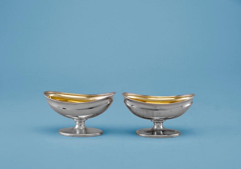 A PAIR OF SALT CELLARS,  Henry Chawner & John Eames. London 1796.