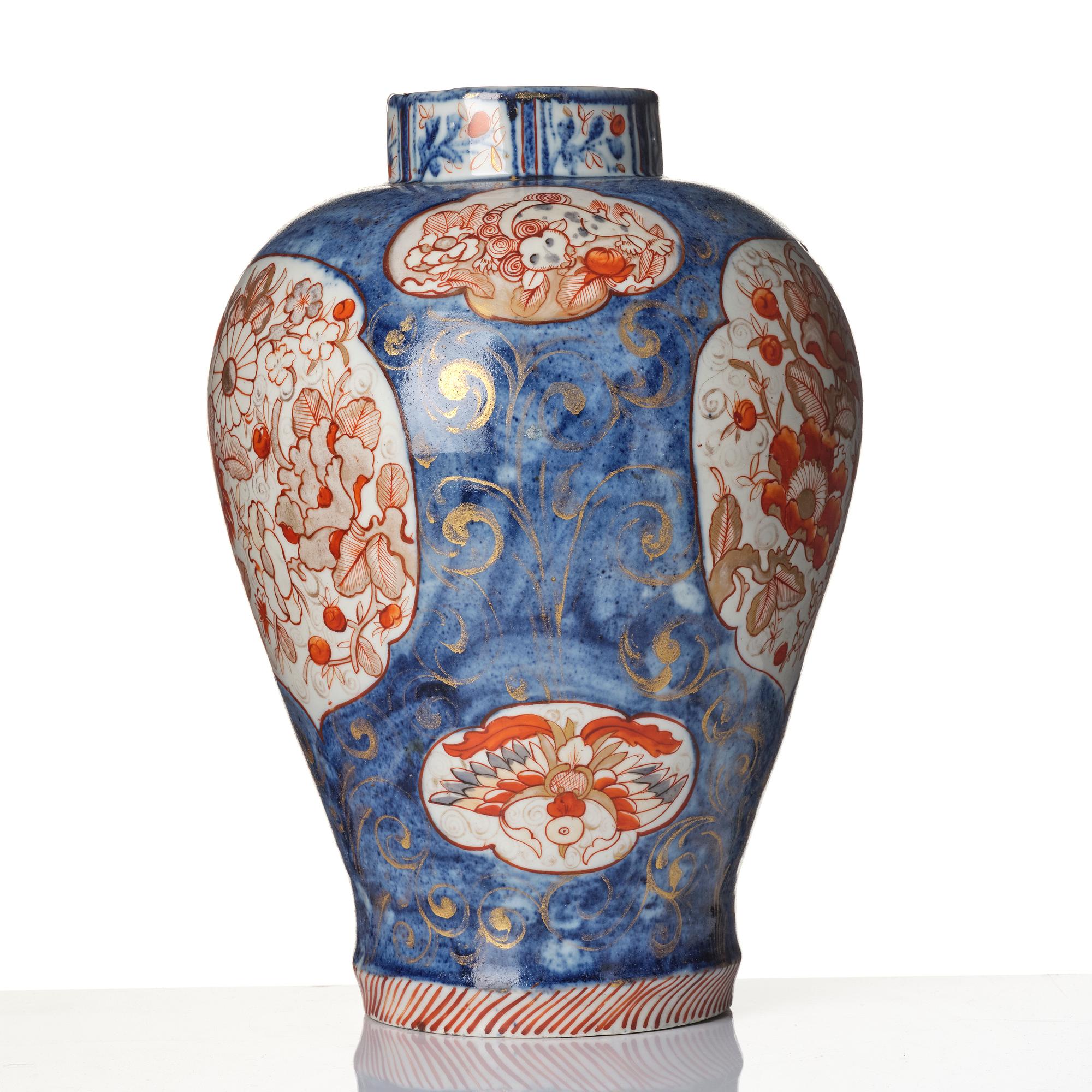 Prakturna, porslin, Japan (Meiji 1868-1912).