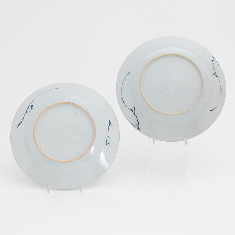 A pair of blue and white dishes, Qing dynasty, Qianlong (1736-95).