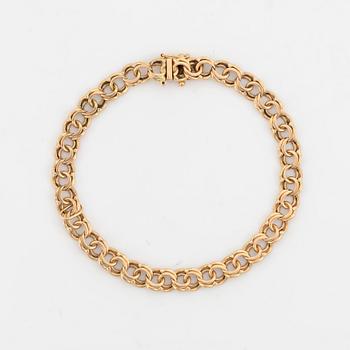 18K gold bracelet.