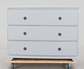 BYRÅ, gustaviansk stil, omkr 1900.