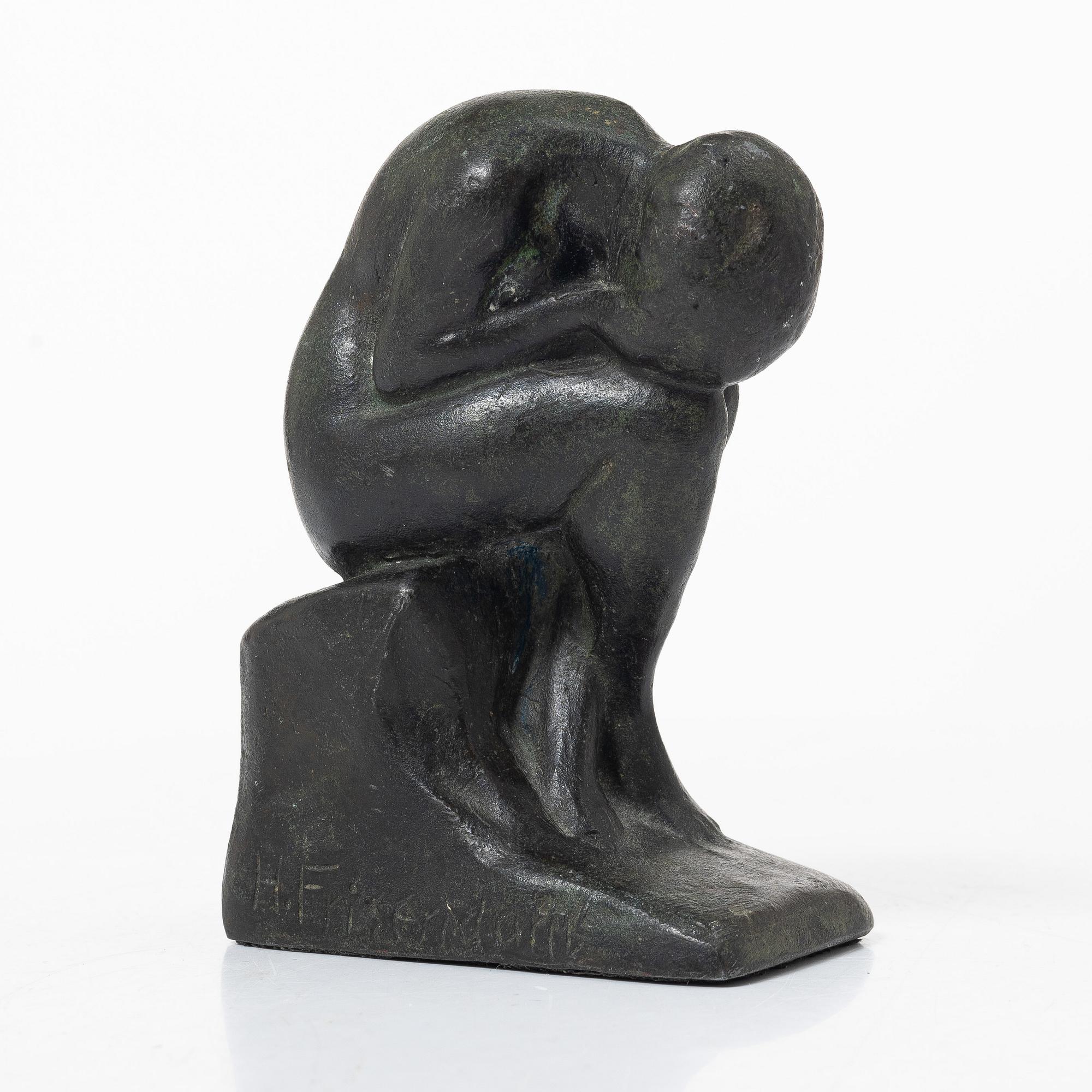 Halvar Frisendahl, Seated figure.