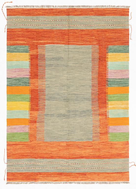A Kilim rug, c. 245 x 170 cm.