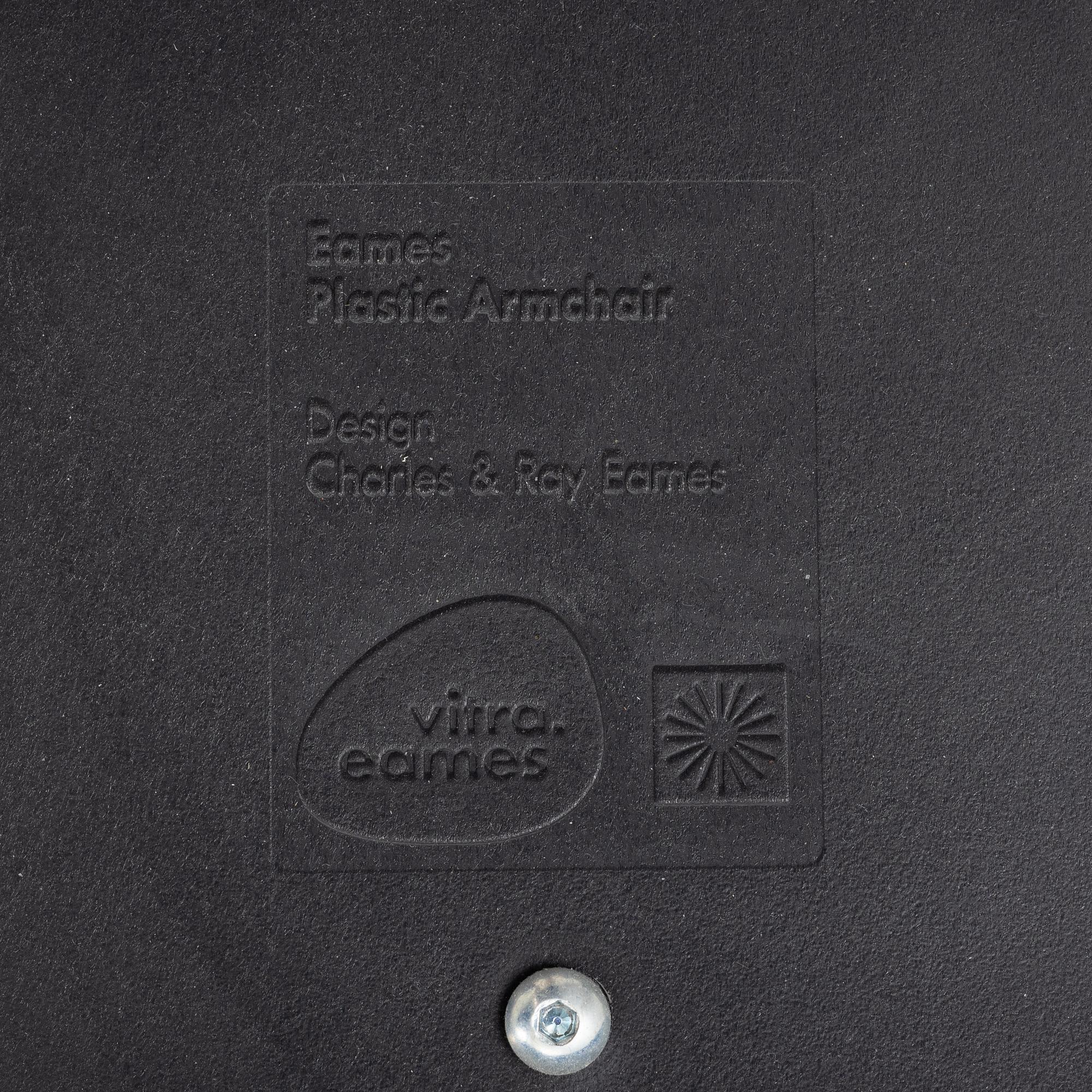 Charles and Ray Eames, stolar, 6 st, "Plastic Chair DAR", Vitra 2011.