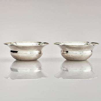 Georg Jensen, a pair of silver bowls, model '25', Copenhagen 1918, Swedish import marks GABF.
