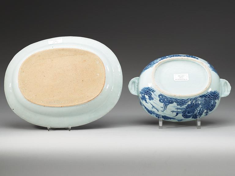 A  blue and white tureen with cover and saucer, Qing dynasty, Qianlong (1736-95).