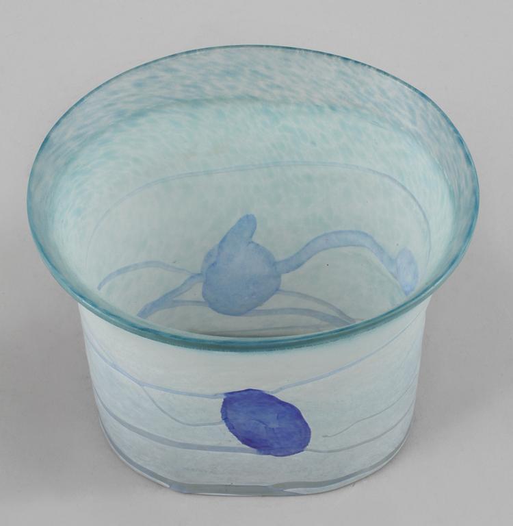 FLASKOR, 2 st, VAS samt SKÅL, glas, Bertil Vallien, Kosta Boda, två signerade delar.