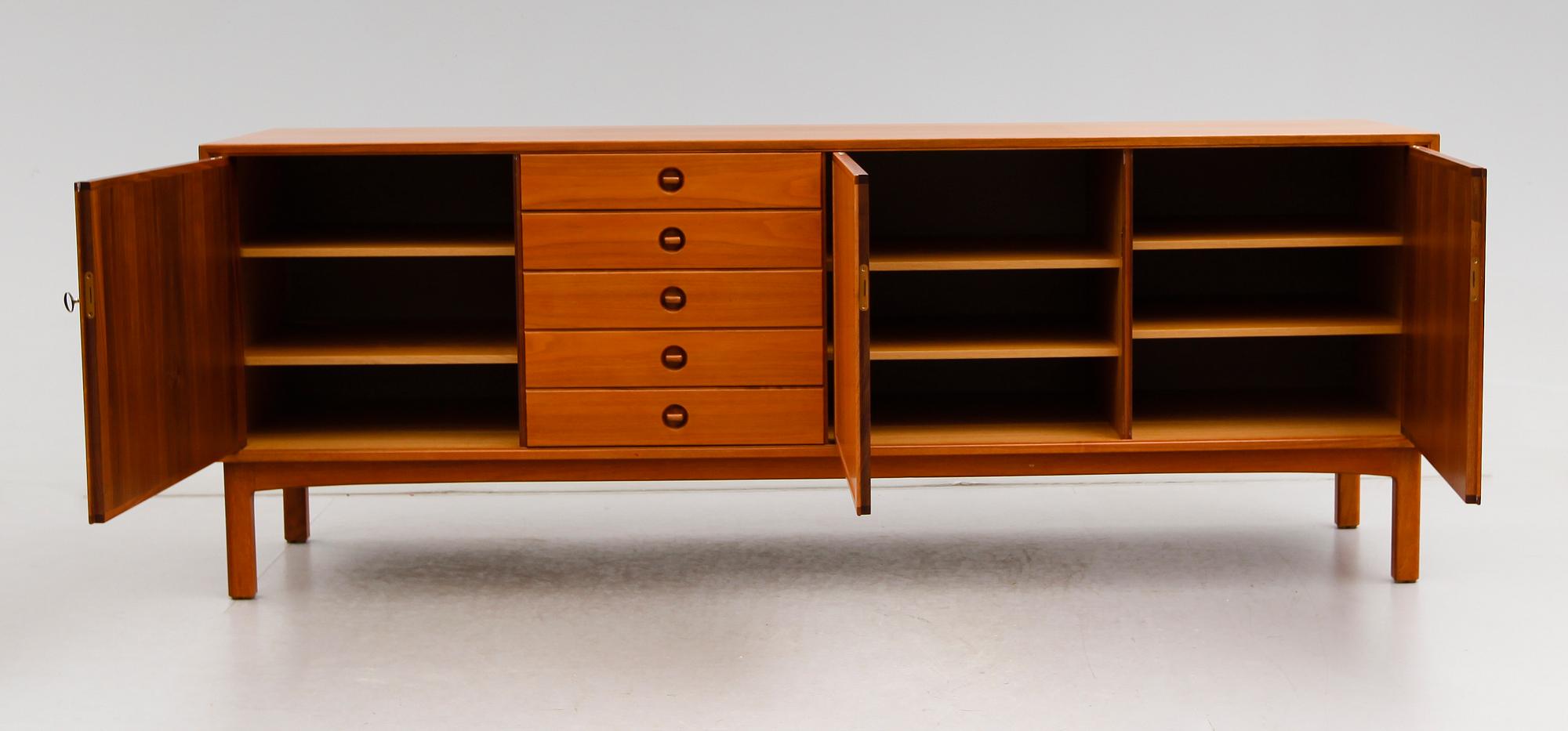 SIDEBOARD, 1900-talets andra hälft.