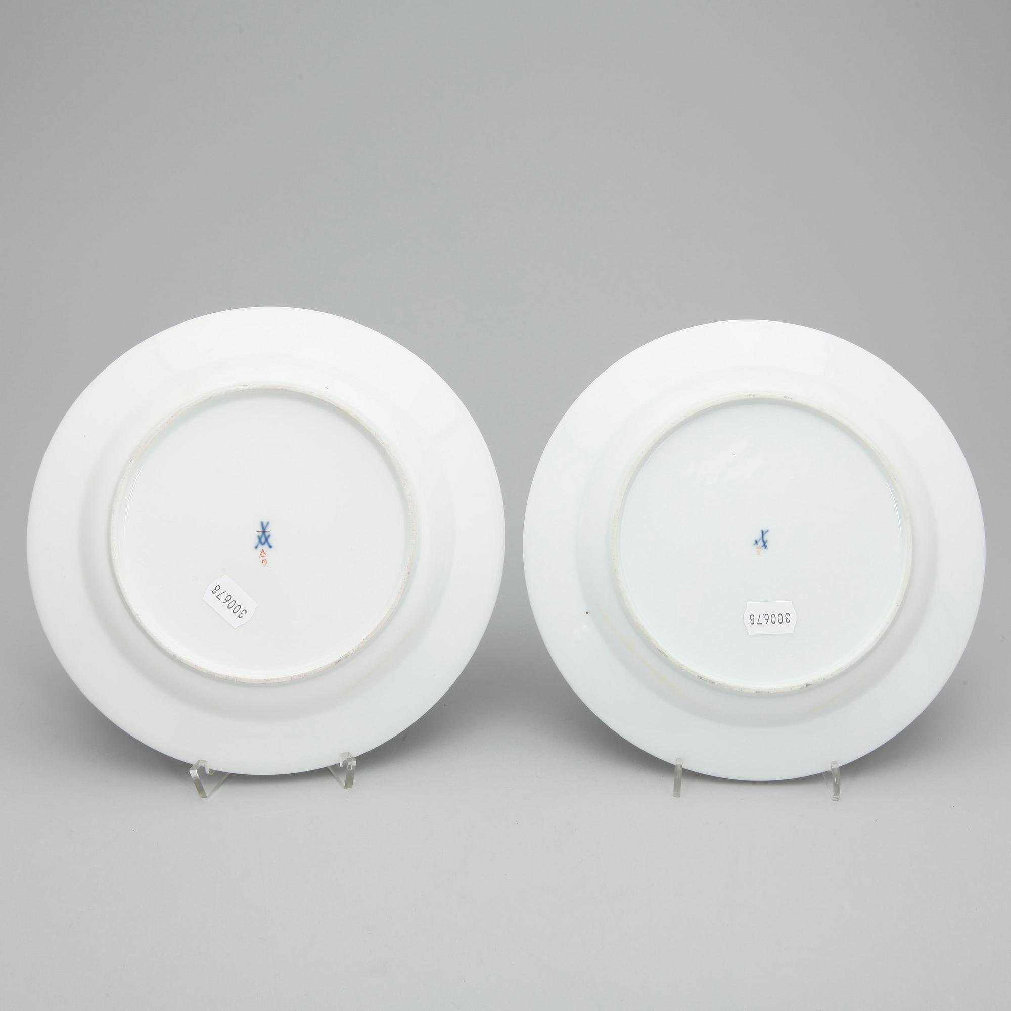 TALLRIKAR, ett par, Meissen, 1900-tal.