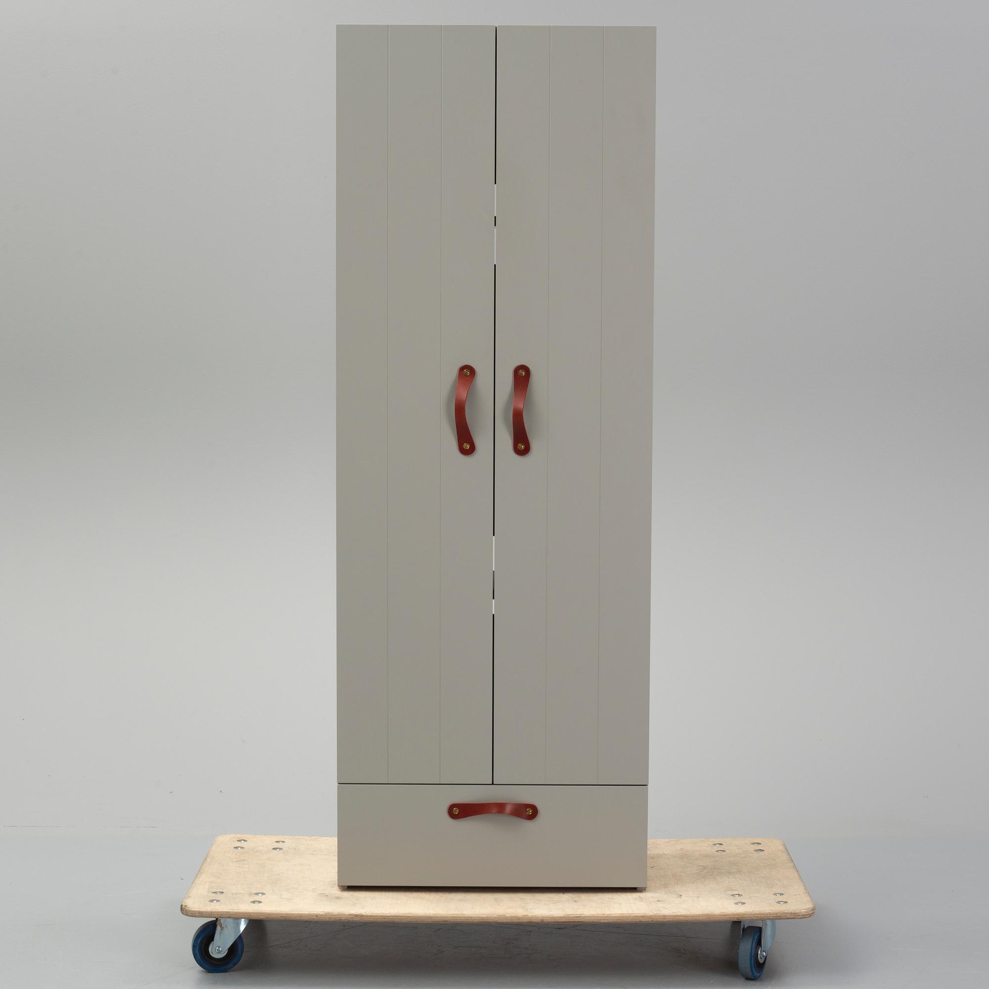 A painted 'Koffert' cabinet by Jonas Bohlin for Klong, ca 2000.