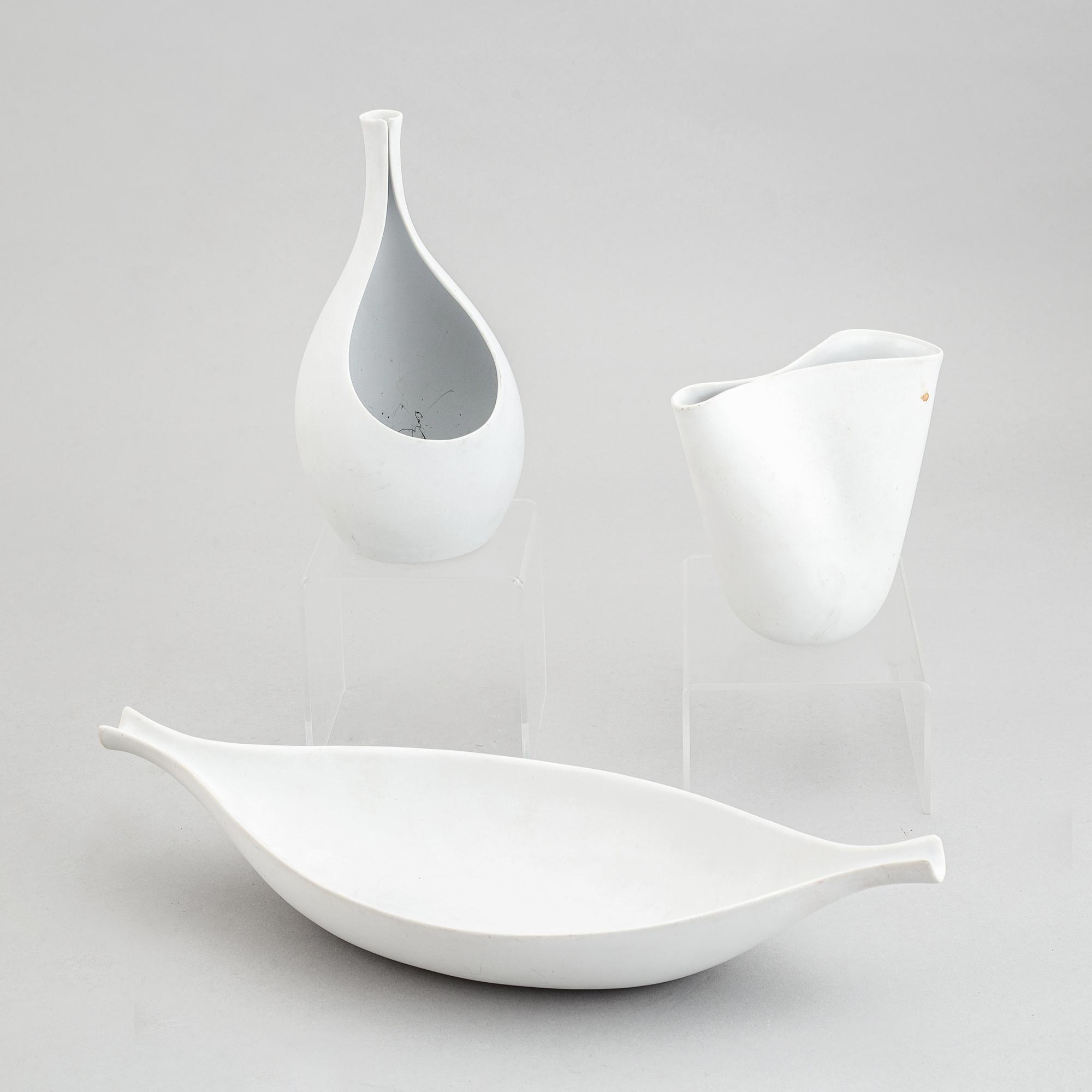 Stig Lindberg, 'Veckla' and 'Pungo' stoneware. Gustavsberg (3 pieces).