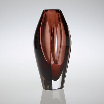A Mona Morales Schildt glass vase, 'Ventana', Kosta.
