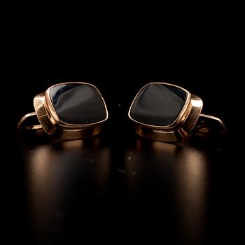 MANSCHETTKNAPPAR, 2 par, guld 14K, hematit och onyx, finska stämplar 1960-tal. Vikt 16,2 g.
