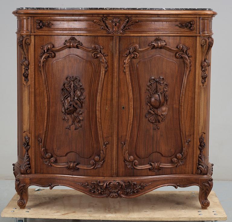 SKÄNK / BARSKÅP, nyrokoko, 1800-talets slut.