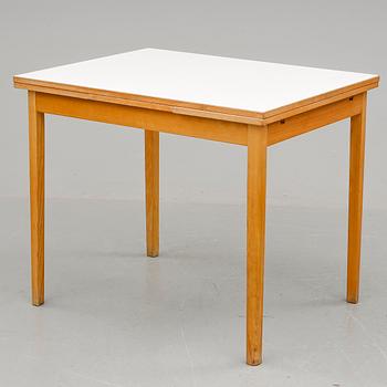 BORD samt STOLAR, ett par. 1900-talets mitt.