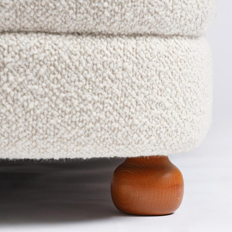 Josef Frank, a daybed model "Couch 775", Firma Svensk Tenn, 2021.