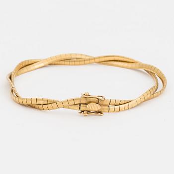 A two-rowed Omega link bracelet.