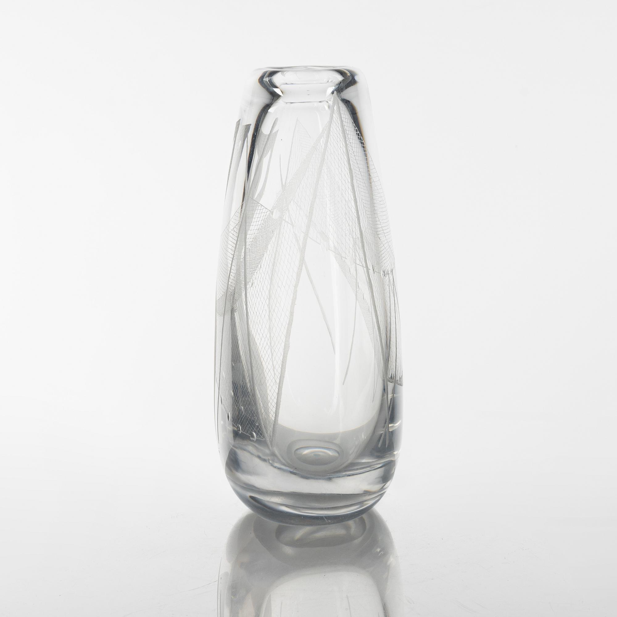 Vicke Lindstrand, a 'Fisknäten' (Fishnet) vase, Kosta.