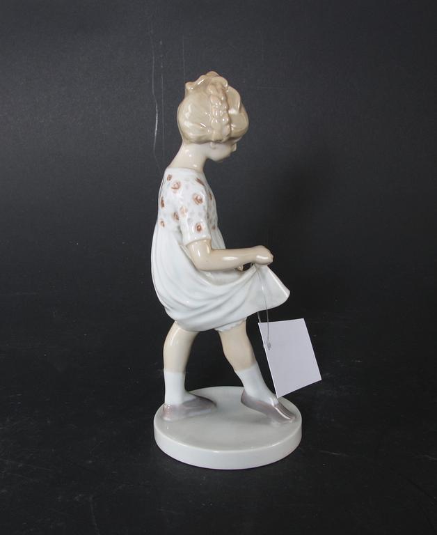 FIGURIN, porslin, Bing & Gröndahl.
Proveniens: Git Gay.