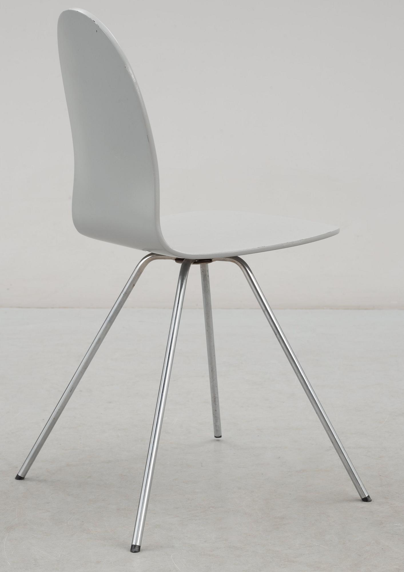 STOL, "Tungan", Arne Jacobsen, Fritz Hansen, Danmark. Formgiven 1955.