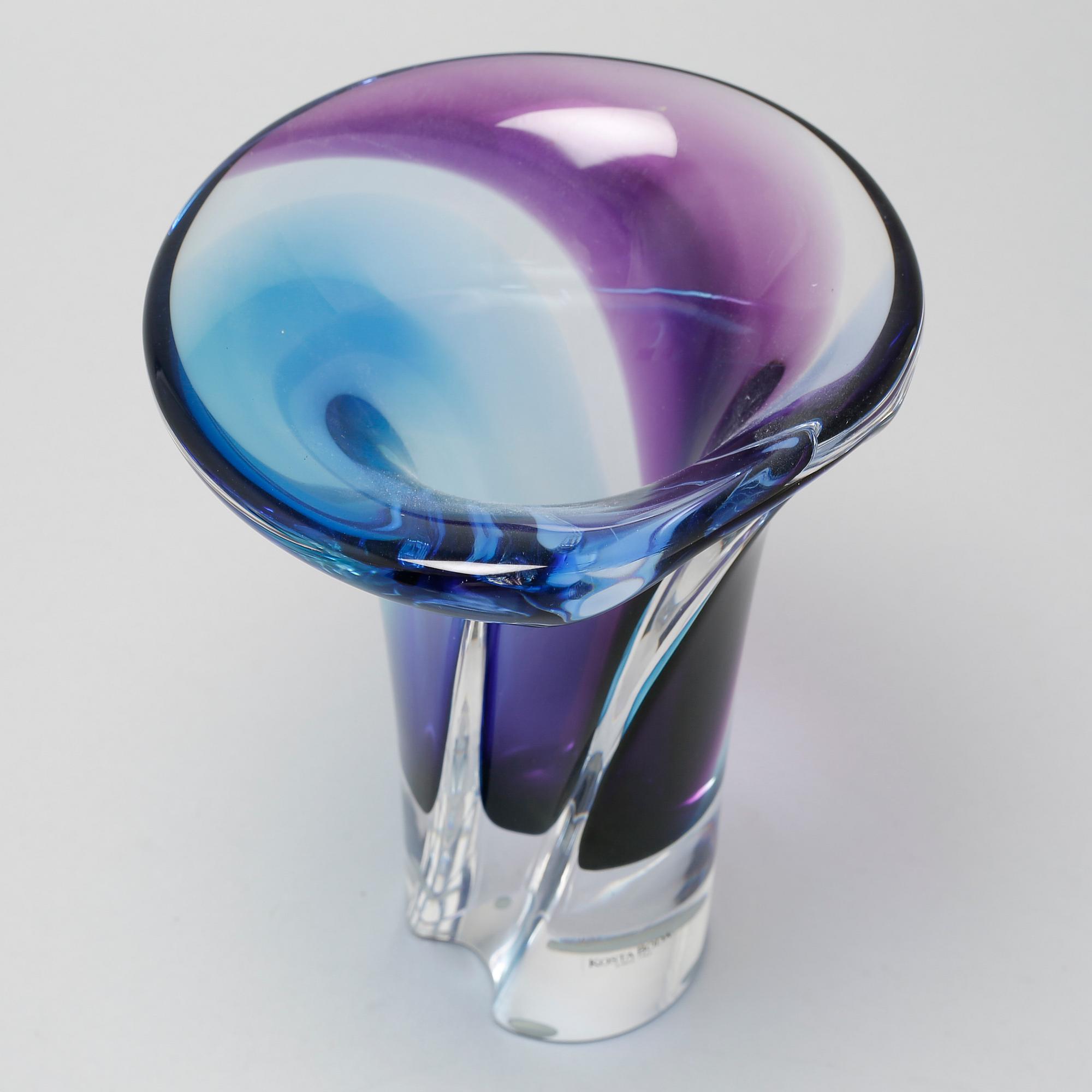 GÖRAN WÄRFF, vas, glas, Kosta Boda, 1900-talets andra hälft.