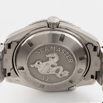 Omega, Seamaster, Planet Ocean 600 M, wristwatch, 45,5 mm.