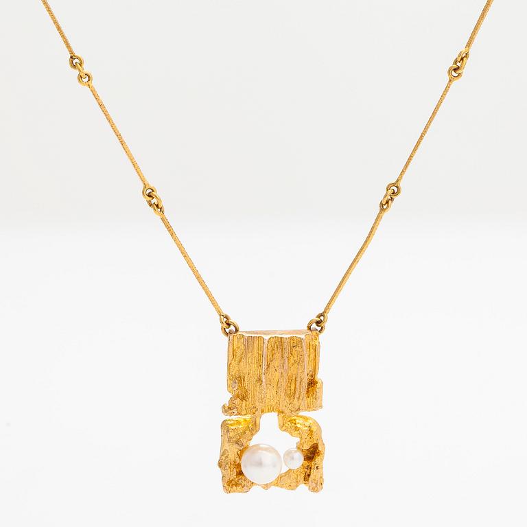Björn Weckström, Halsband, "Kelohelmet", 14K guld och odlade pärlor, Lapponia 1970.